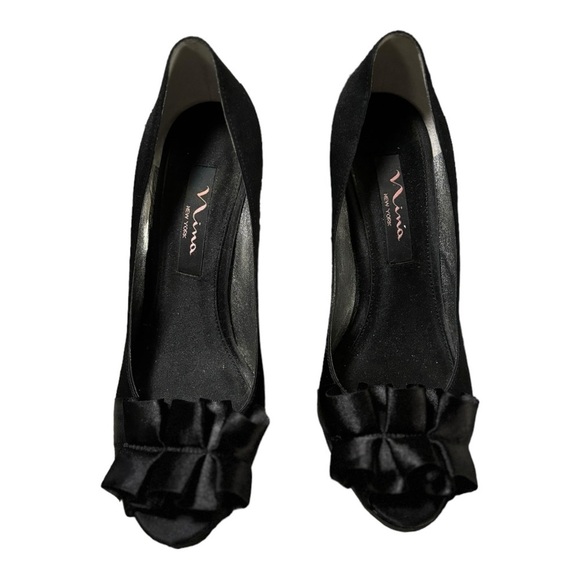 Nina Black Satin Peep Toe Pumps Size 7 M Ladies High Heeled Shoes Ruffle Accent - Picture 3 of 11